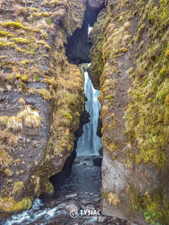Islandia - ukryty wodospad Gljufrabui
